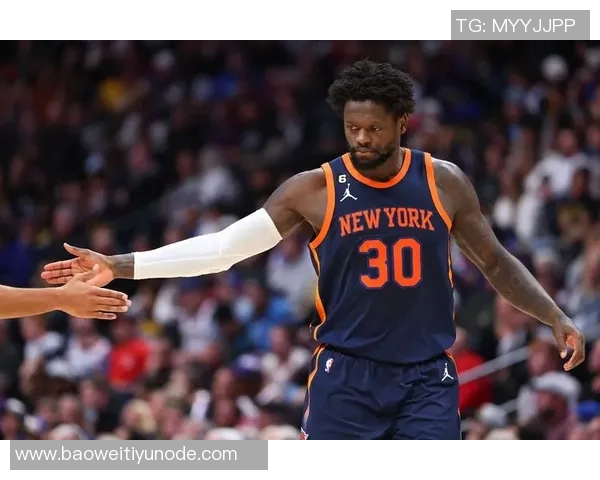 兰德尔赛季数据亮眼场均272分65篮板52助攻命中率高达56三分命中率47