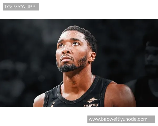 米切尔赛季结束后遭受重创提前与队友开始新赛季训练